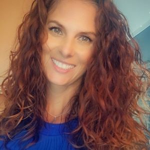 Meet your Posher, Becca